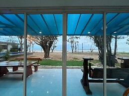 Chang Phueak Chao Samran Beach