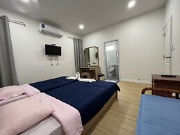 Chang Phueak Chao Samran Beach