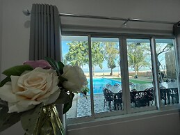 Chang Phueak Chao Samran Beach