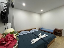 Chang Phueak Chao Samran Beach