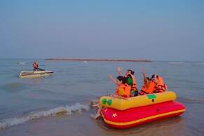 Chang Phueak Chao Samran Beach