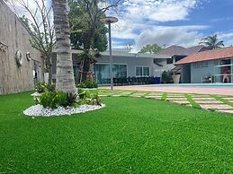 Chang Phueak Chao Samran Beach