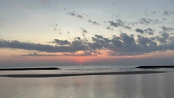 Chang Phueak Chao Samran Beach