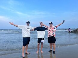 Chang Phueak Chao Samran Beach