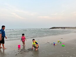 Chang Phueak Chao Samran Beach