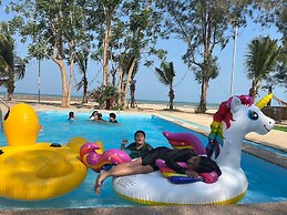 Chang Phueak Chao Samran Beach