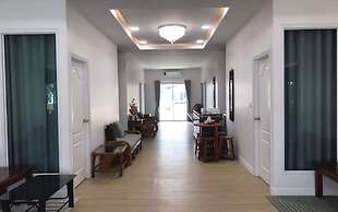 Chang Phueak Chao Samran Beach