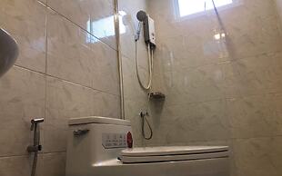 Chang Phueak Chao Samran Beach