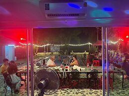 Chang Phueak Chao Samran Beach