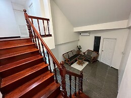 Chang Phueak Chao Samran Beach