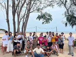 Chang Phueak Chao Samran Beach