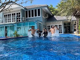 Chang Phueak Chao Samran Beach