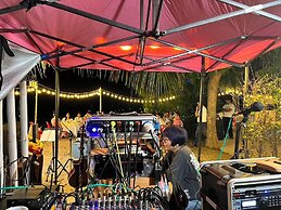 Chang Phueak Chao Samran Beach