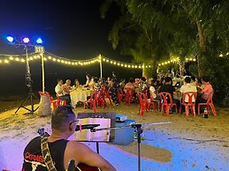 Chang Phueak Chao Samran Beach