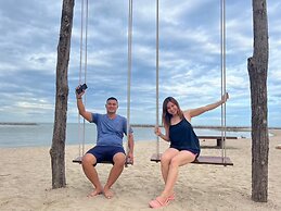 Chang Phueak Chao Samran Beach