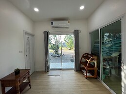 Chang Phueak Chao Samran Beach