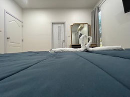 Chang Phueak Chao Samran Beach