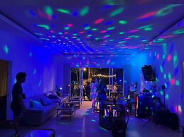 Chang Phueak Chao Samran Beach