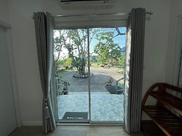 Chang Phueak Chao Samran Beach