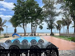 Chang Phueak Chao Samran Beach