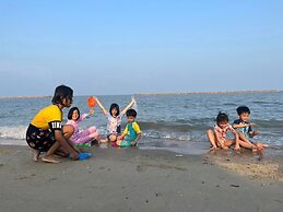 Chang Phueak Chao Samran Beach