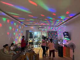 Chang Phueak Chao Samran Beach