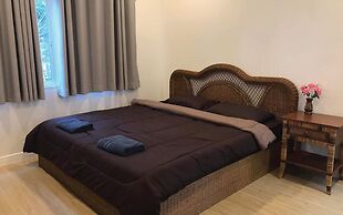 Chang Phueak Chao Samran Beach