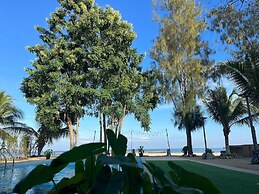 Chang Phueak Chao Samran Beach