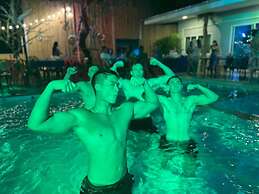 Chang Phueak Chao Samran Beach