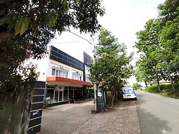 OYO 93278 Wisma Syariah Lahundape