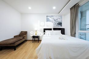 Olympia City Suite by Soben Homes