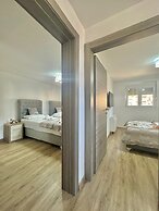 Maxim Family Apartment Budva