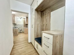 Maxim Family Apartment Budva