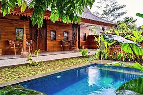 Buruan Sari Villas