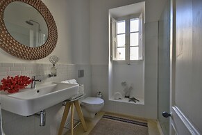 Sea Breeze Apartment