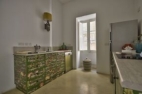 Sea Breeze Apartment