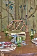 Sea Breeze Apartment