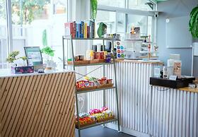 Ekkamai Buds & Beds - 420 Hostel