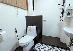 Ekkamai Buds & Beds - 420 Hostel