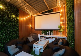 Ekkamai Buds & Beds - 420 Hostel