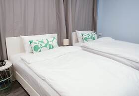 Ekkamai Buds & Beds - 420 Hostel