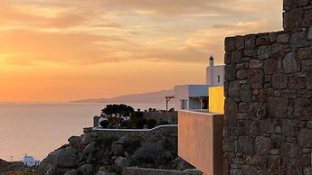 Nomia Sunset Suites Mykonos
