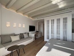 Nomia Sunset Suites Mykonos