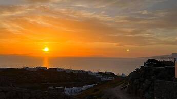 Nomia Sunset Suites Mykonos