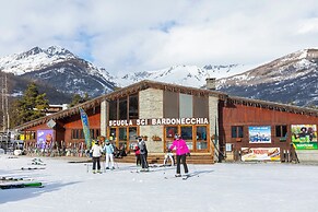 L' Aquila Campo Smith On The Ski Slopes