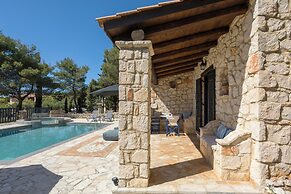 ARESTI MOUNTAIN RESORT