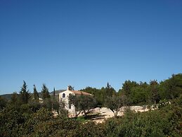 ARESTI MOUNTAIN RESORT