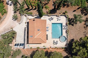 ARESTI MOUNTAIN RESORT