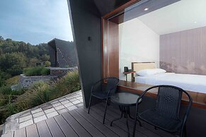 ARTOTEL Cabin Bromo