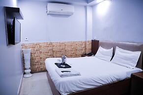 Roomshala 127 Mannat Stay